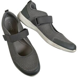 EUC Vionic Jessica Il Sneakers Grey Size 11